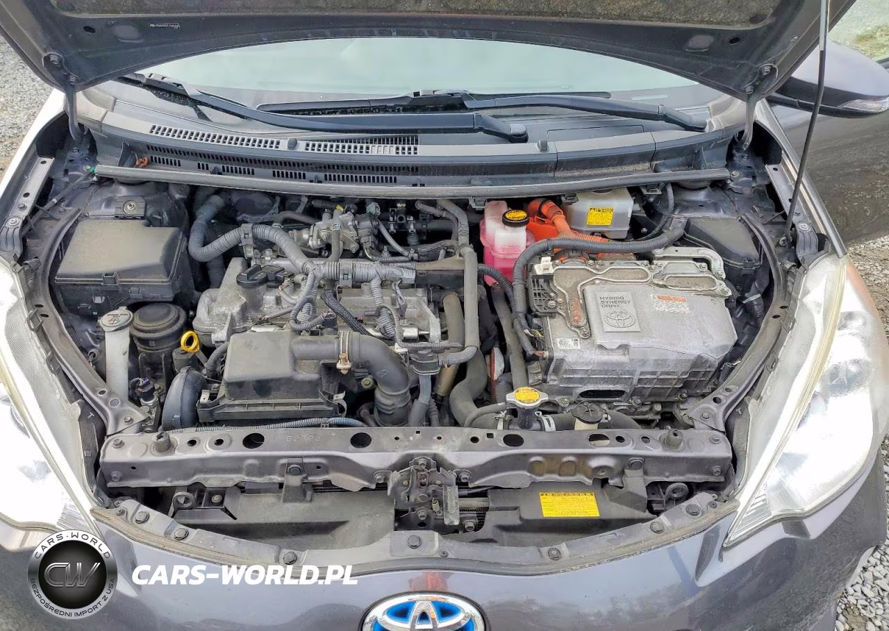 2014 Toyota Prius C Two VIN:JTDKDTB37E1569466 - 12