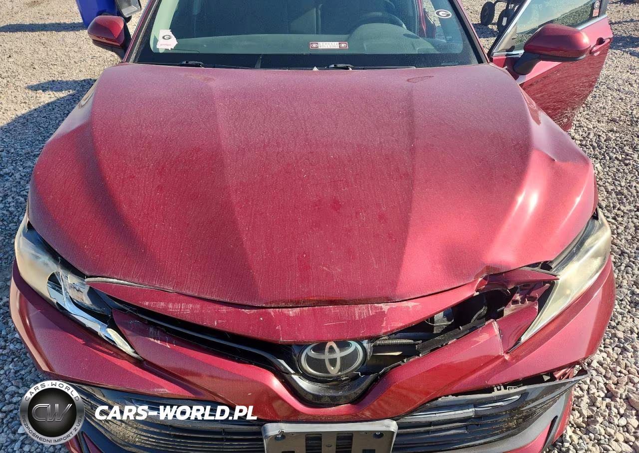 2018 Toyota Camry Le VIN:4T1B11HK0JU654844 - 11