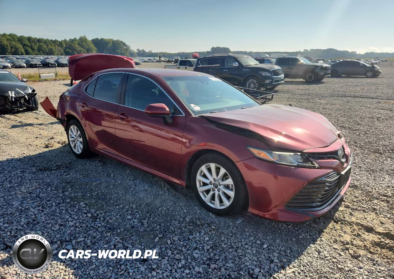 2018 Toyota Camry Le VIN:4T1B11HK0JU654844 - 4
