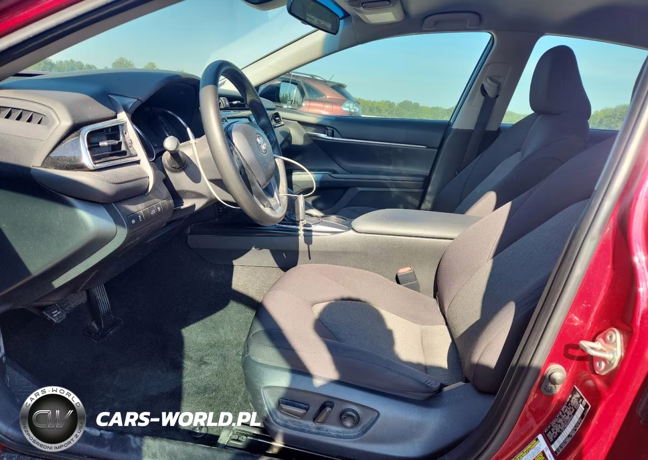 2018 Toyota Camry Le VIN:4T1B11HK0JU654844 - 7