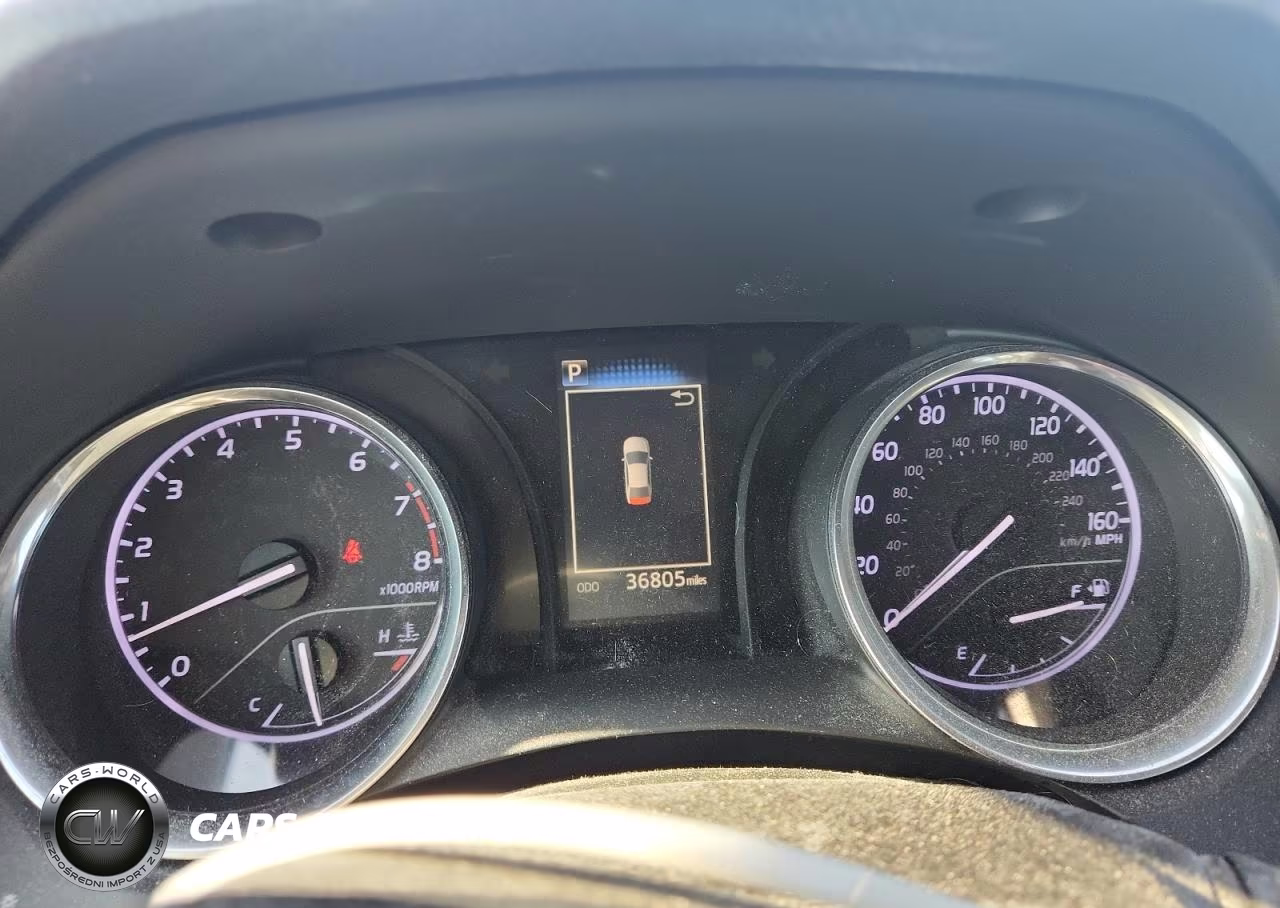 2018 Toyota Camry Le VIN:4T1B11HK0JU654844 - 9