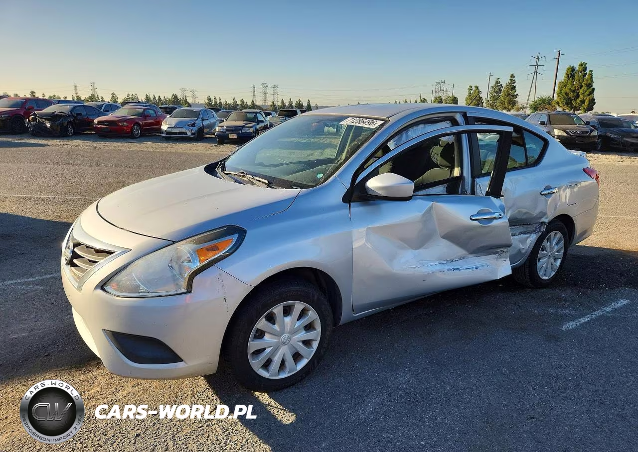 2016 Nissan Versa 1.6 Sv – zdjęcie 1 z 12