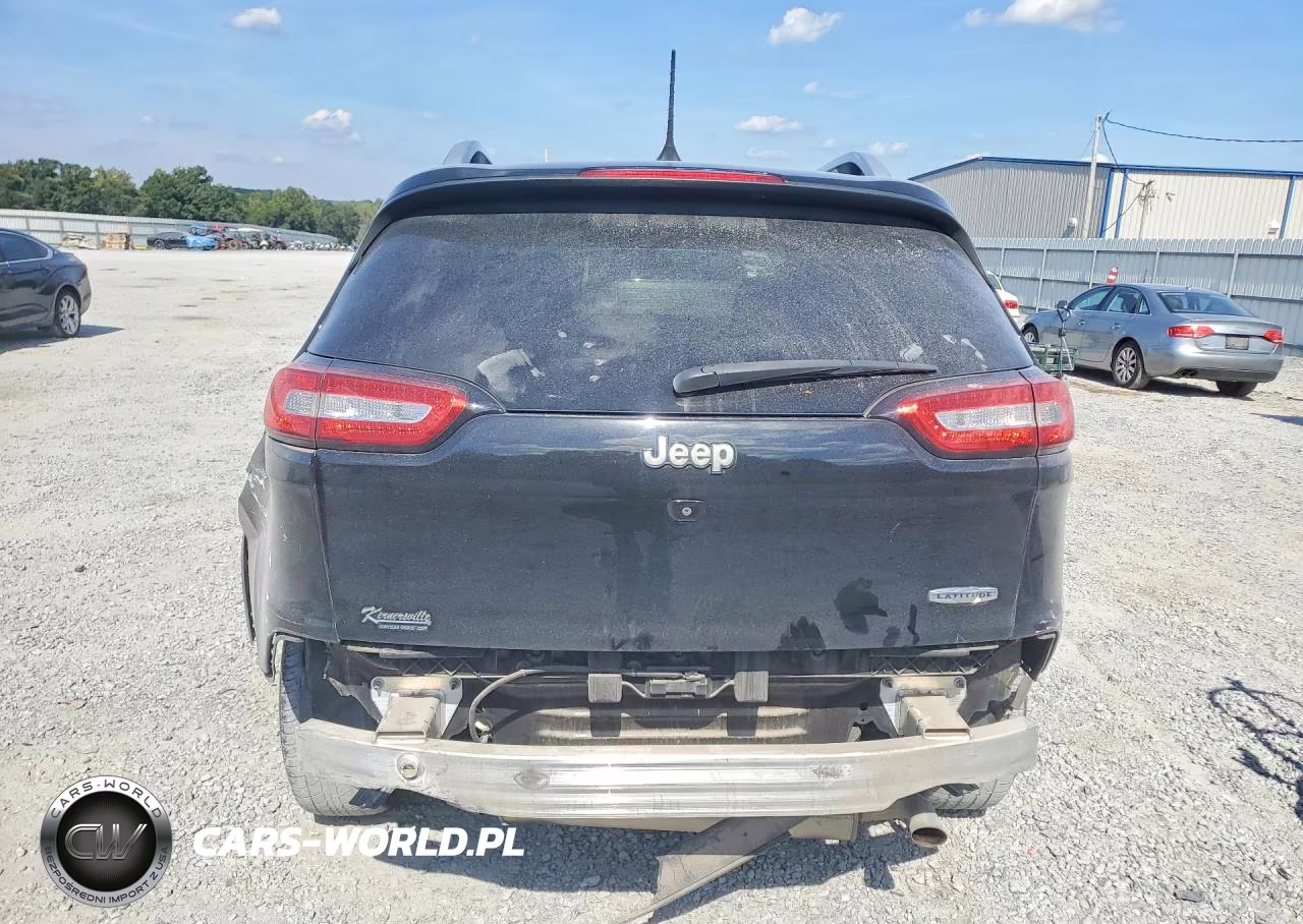 2018 Jeep Cherokee Latitude Plus VIN:1C4PJLLX9JD587587 - 6