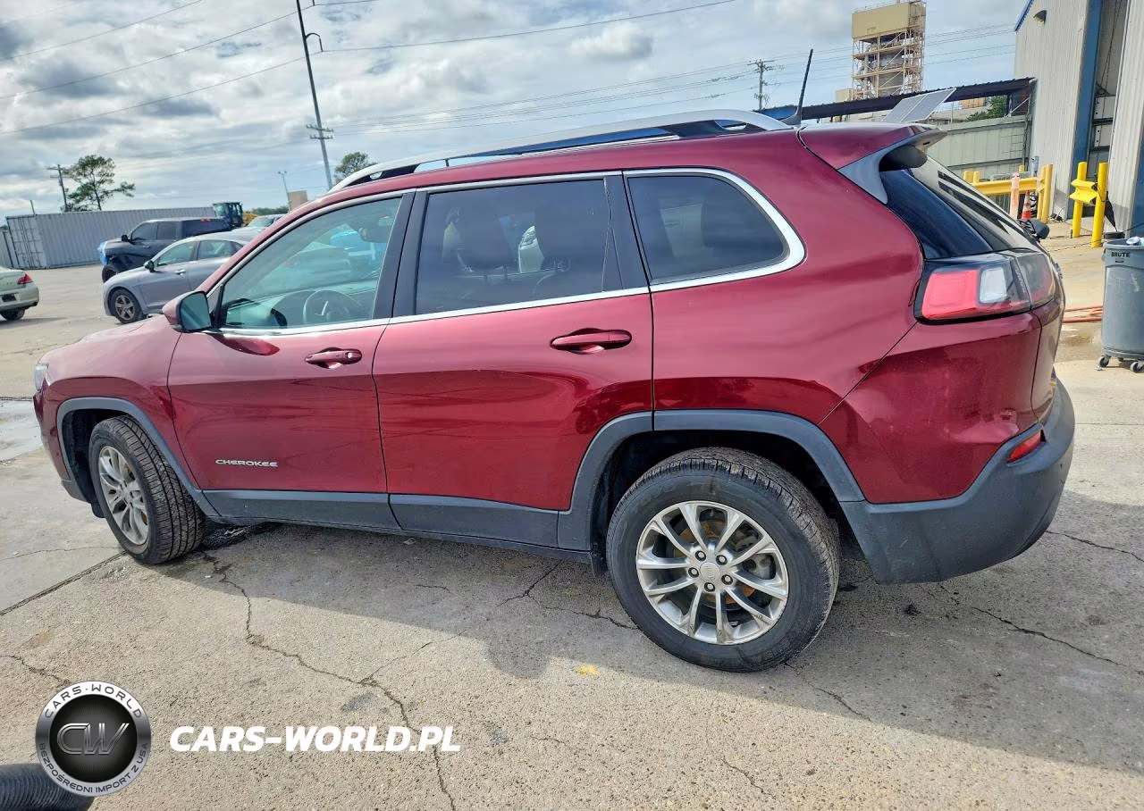 2019 Jeep Cherokee Latitude Plus VIN:1C4PJLLB7KD403592 - 2