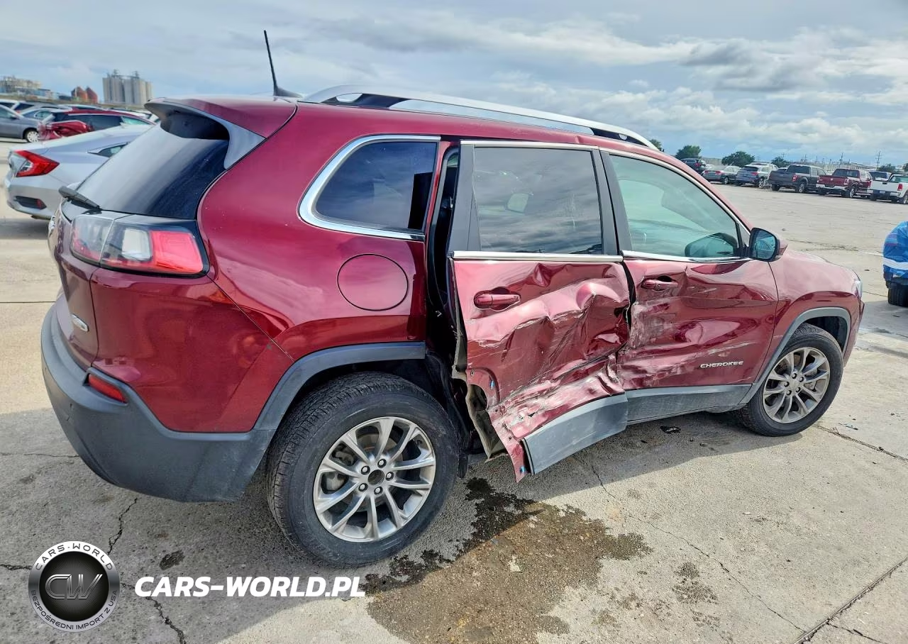 2019 Jeep Cherokee Latitude Plus VIN:1C4PJLLB7KD403592 - 3