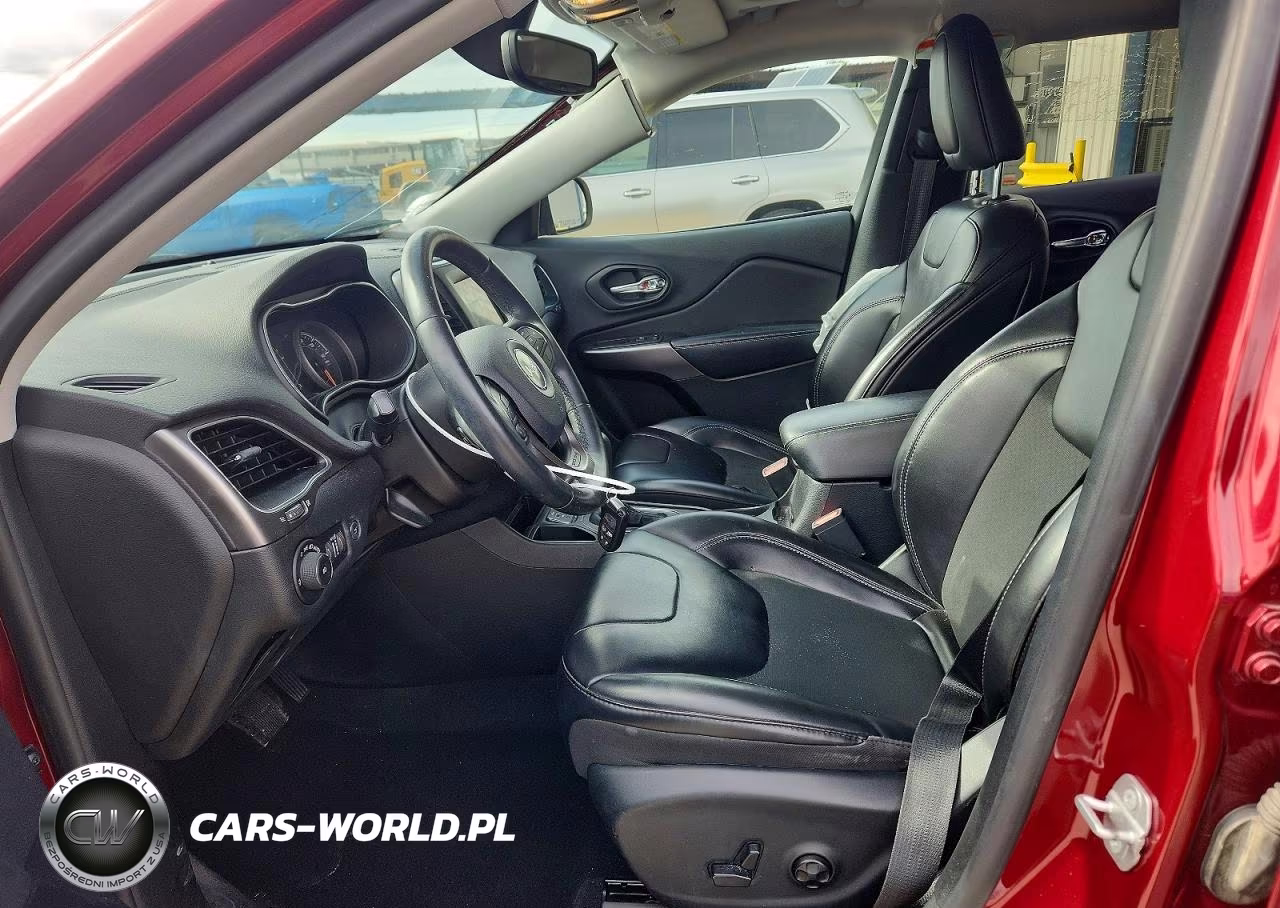 2019 Jeep Cherokee Latitude Plus VIN:1C4PJLLB7KD403592 - 7