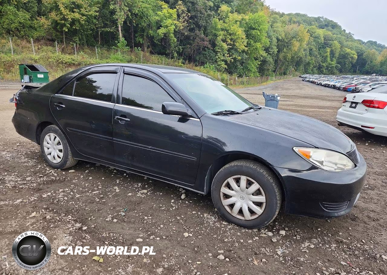 2005 Toyota Camry Standard VIN:4T1BE32K05U582302 - 4