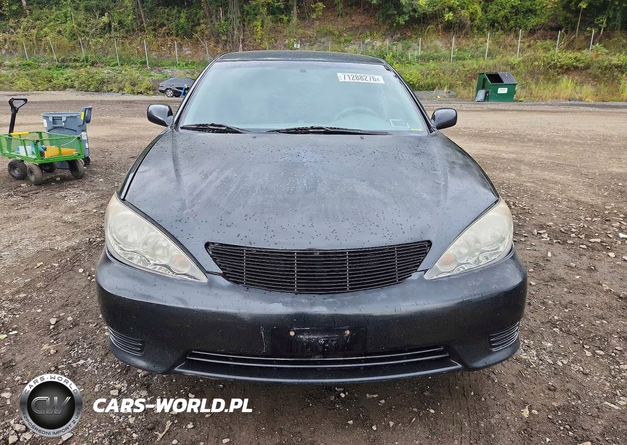 2005 Toyota Camry Standard VIN:4T1BE32K05U582302 - 5