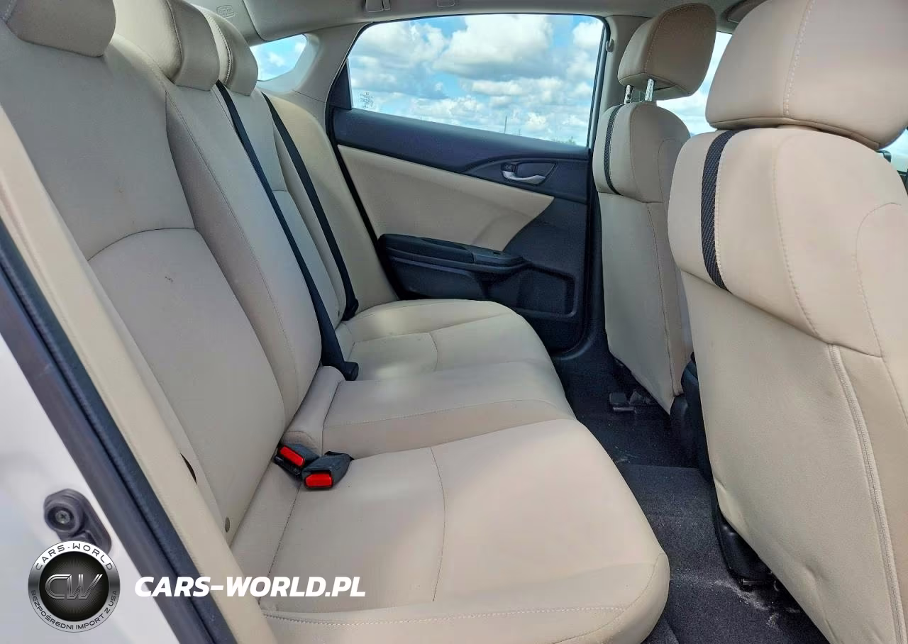 2018 Honda Civic VIN:19XFC2F58JE004256 - 10