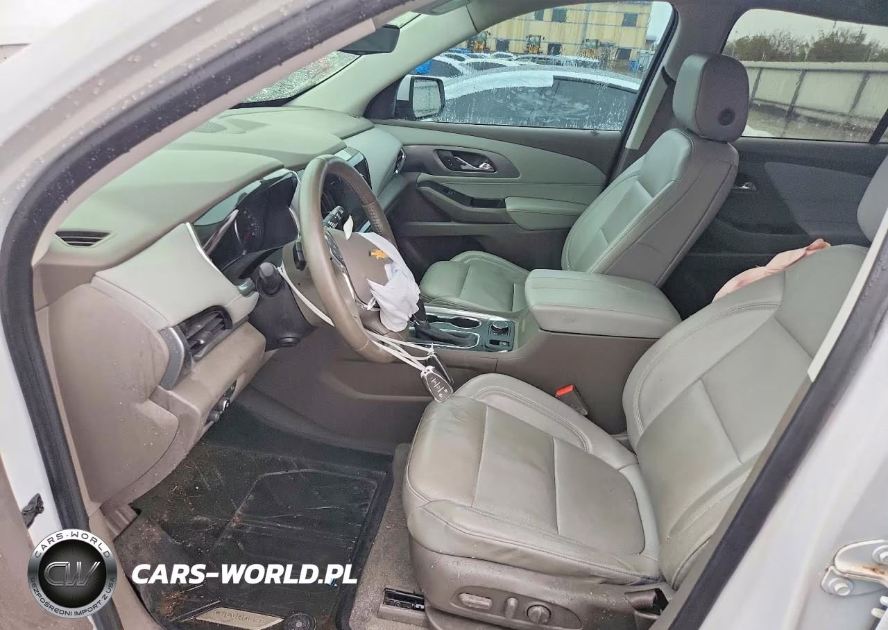 2018 Chevrolet Traverse Premier VIN:1GNERKKWXJJ127138 - 7