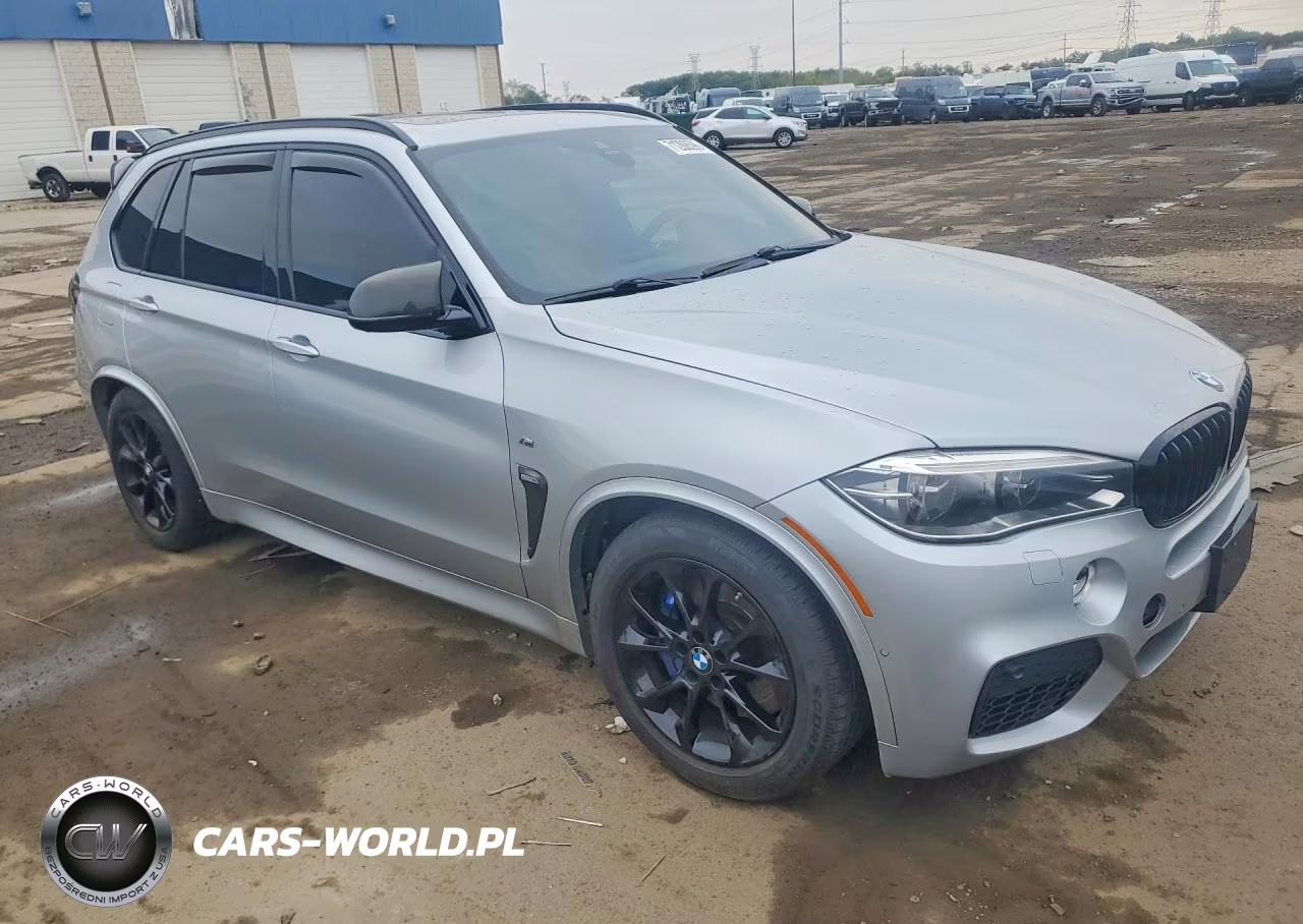 2018 BMW X5 xDrive50I VIN:5UXKR6C56J0U15638 - 4