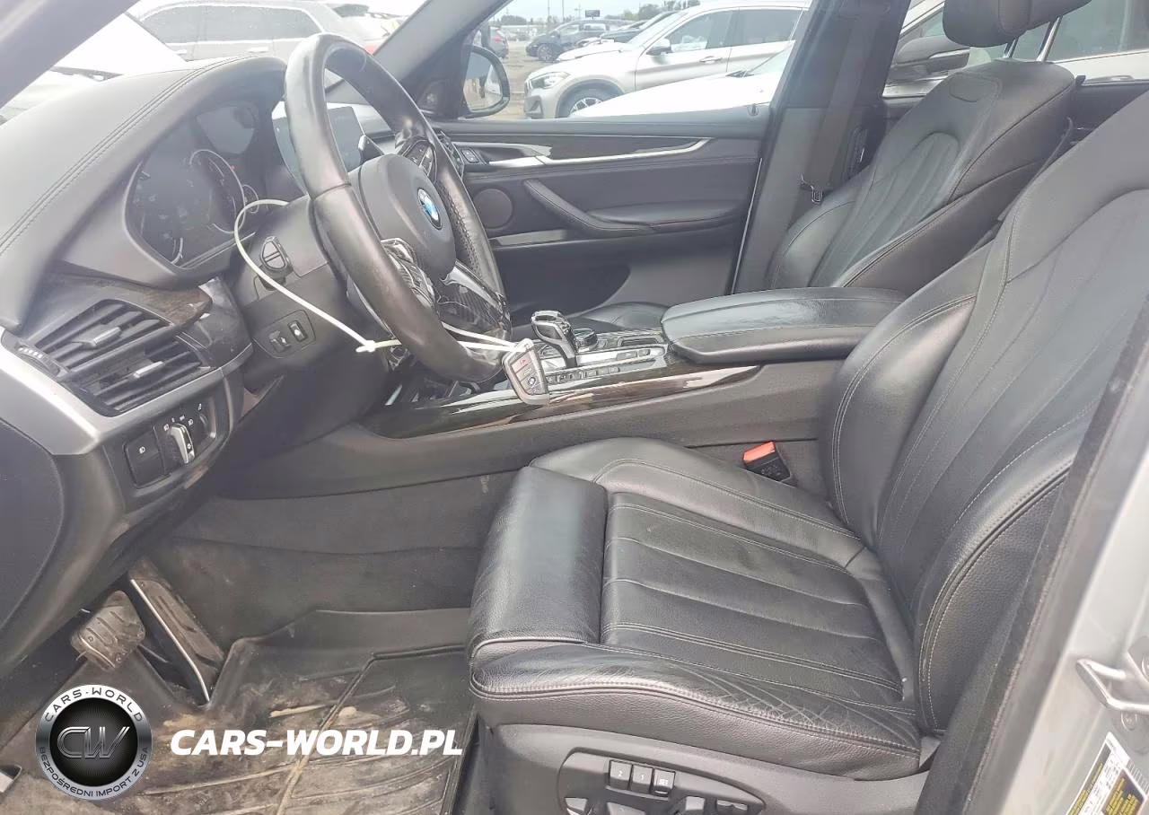 2018 BMW X5 xDrive50I VIN:5UXKR6C56J0U15638 - 7