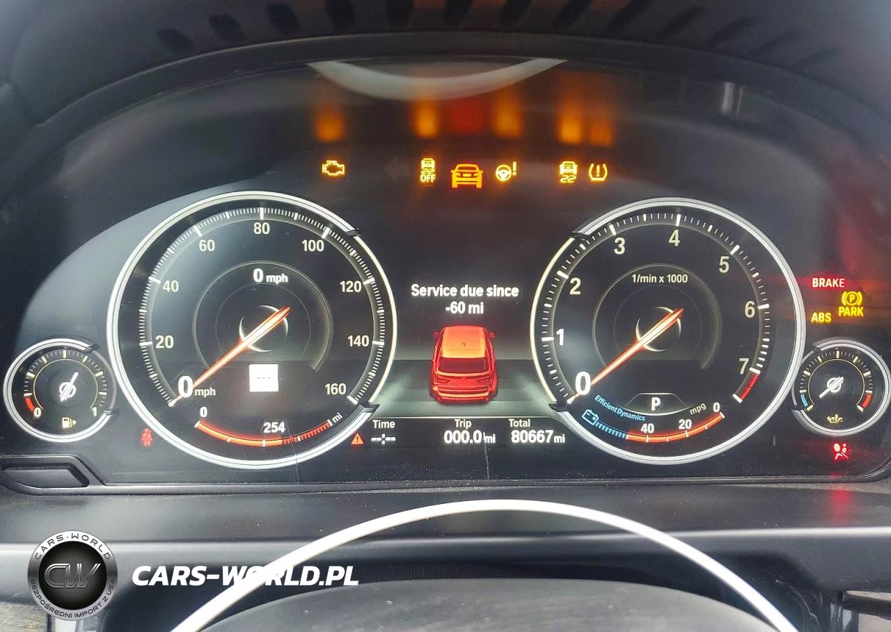 2018 BMW X5 xDrive50I VIN:5UXKR6C56J0U15638 - 9