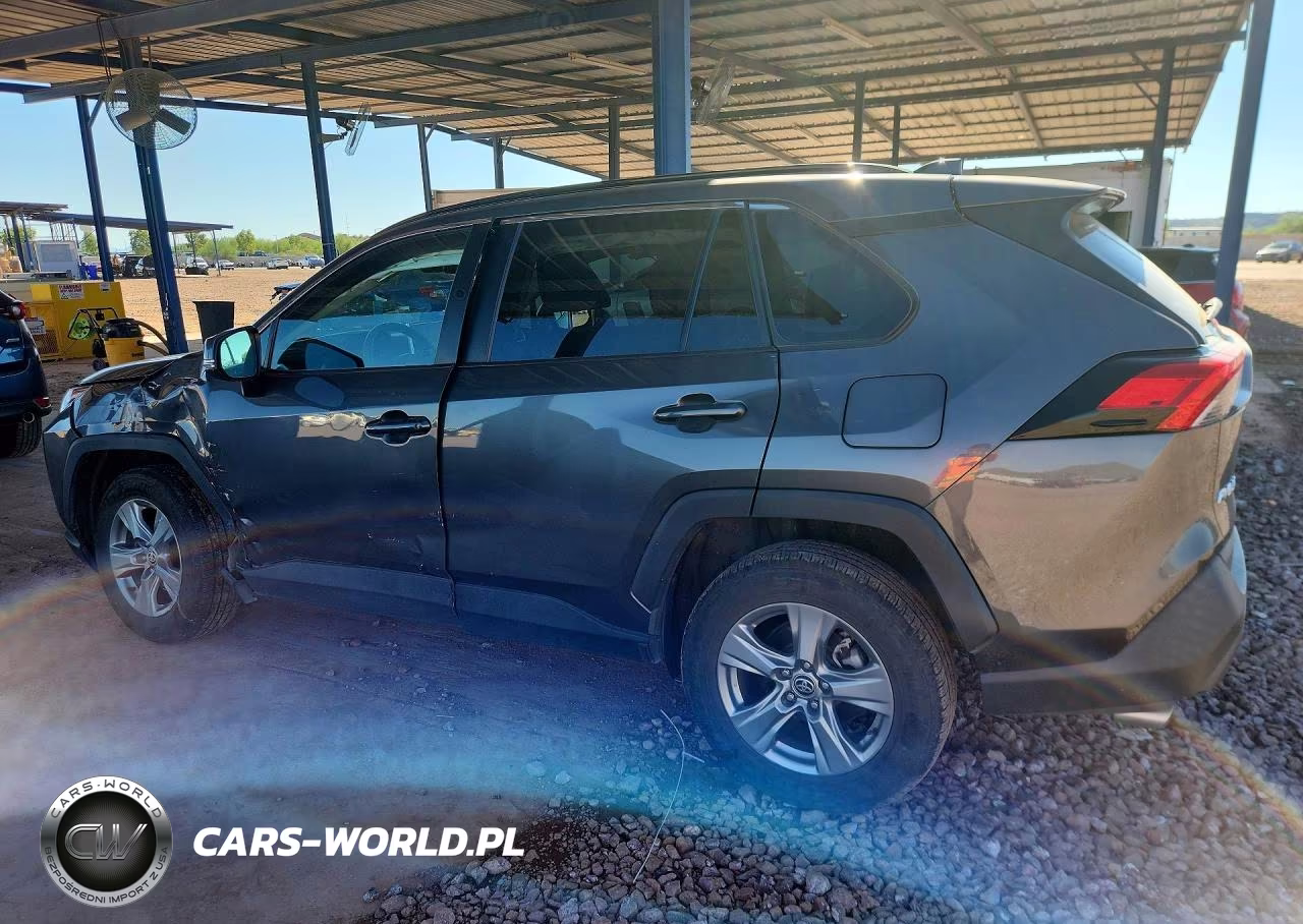 2024 Toyota Rav4 Xle VIN:2T3W1RFV2RW322078 - 2