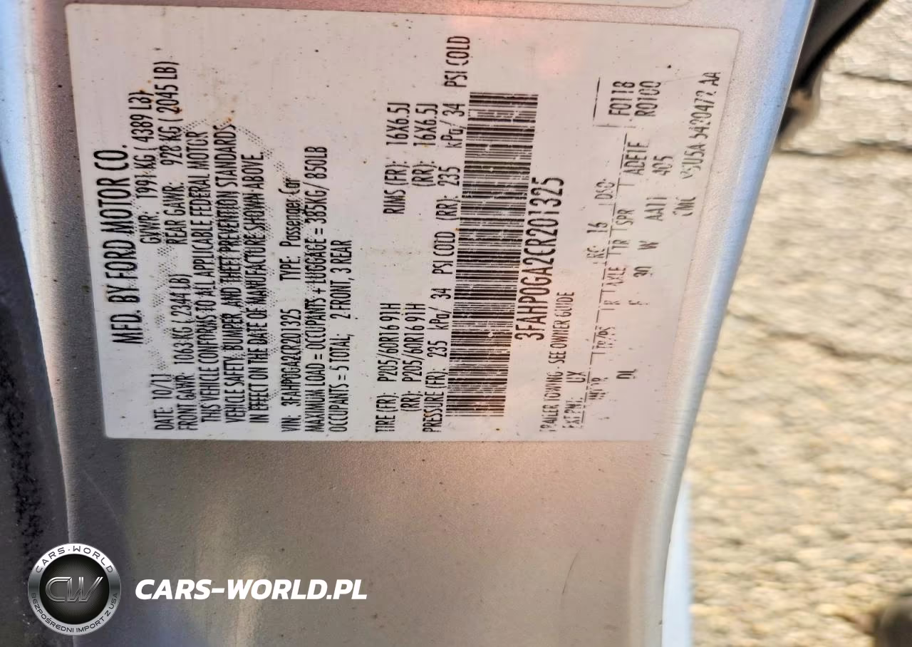 2012 Ford Fusion S VIN:3FAHP0GA2CR201325 - 12