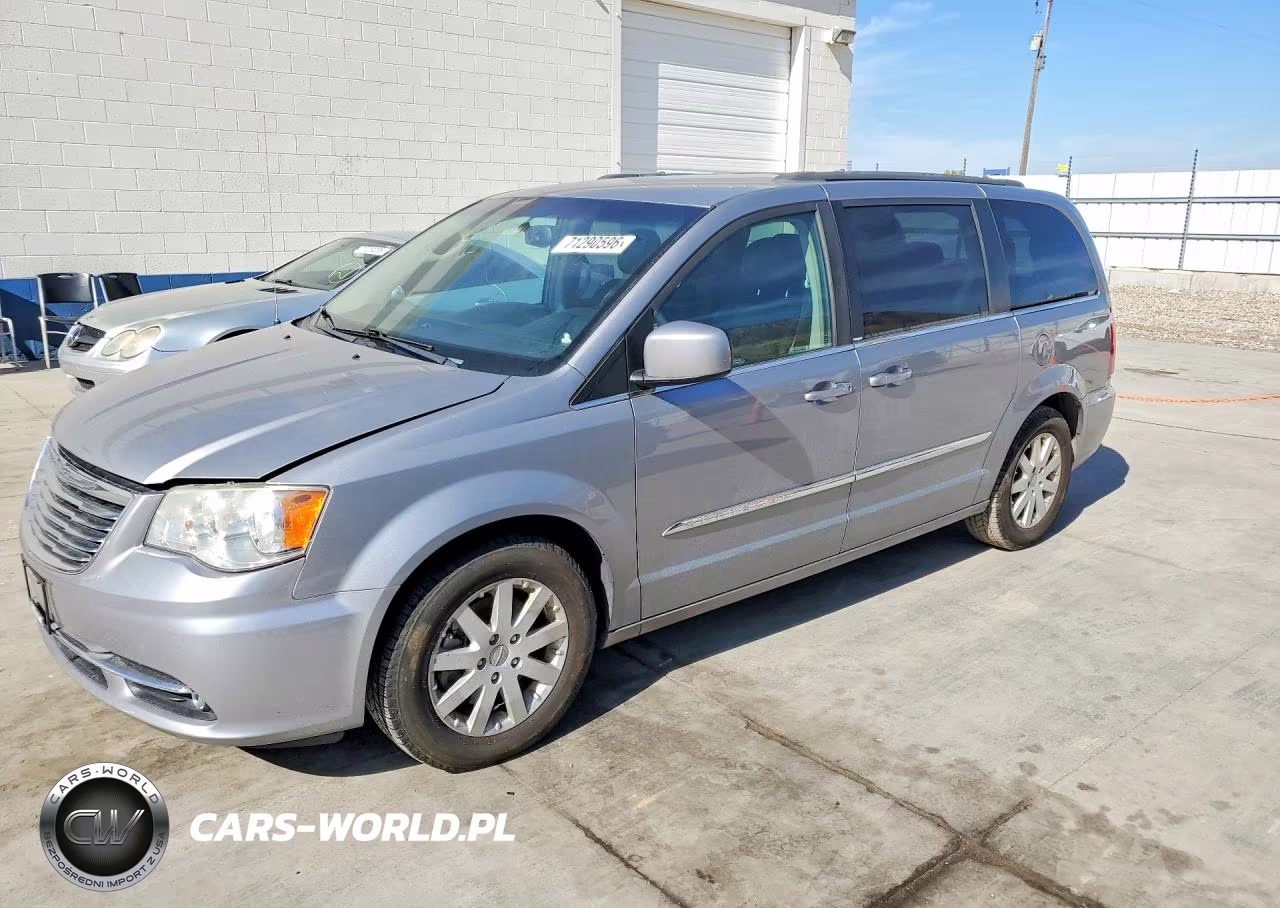 2014 Chrysler Town & Country Touring – zdjęcie 1 z 13