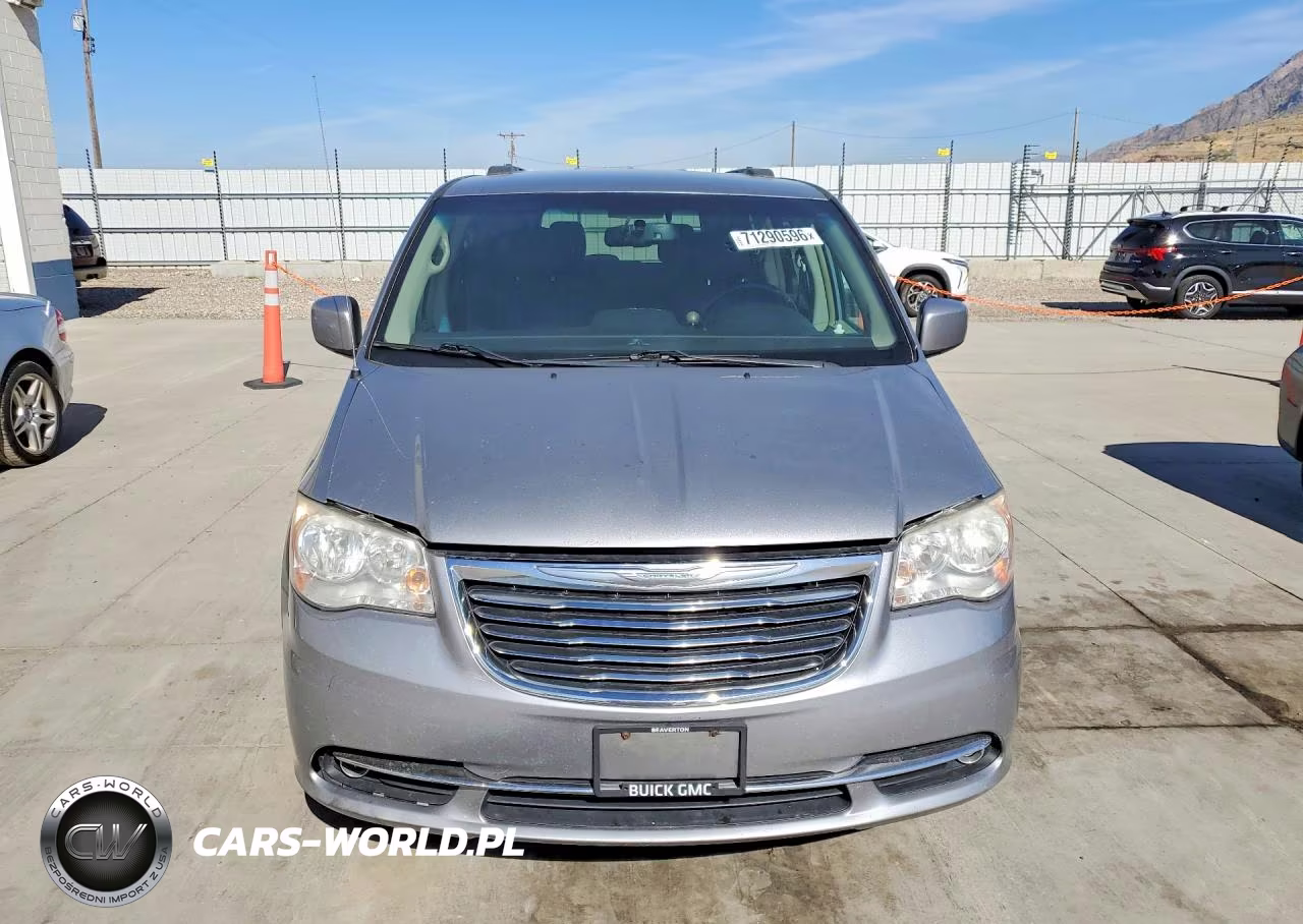 2014 Chrysler Town & Country Touring VIN:2C4RC1BG9ER126191 - 5