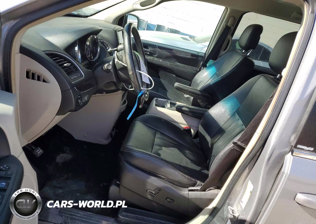 2014 Chrysler Town & Country Touring VIN:2C4RC1BG9ER126191 - 7