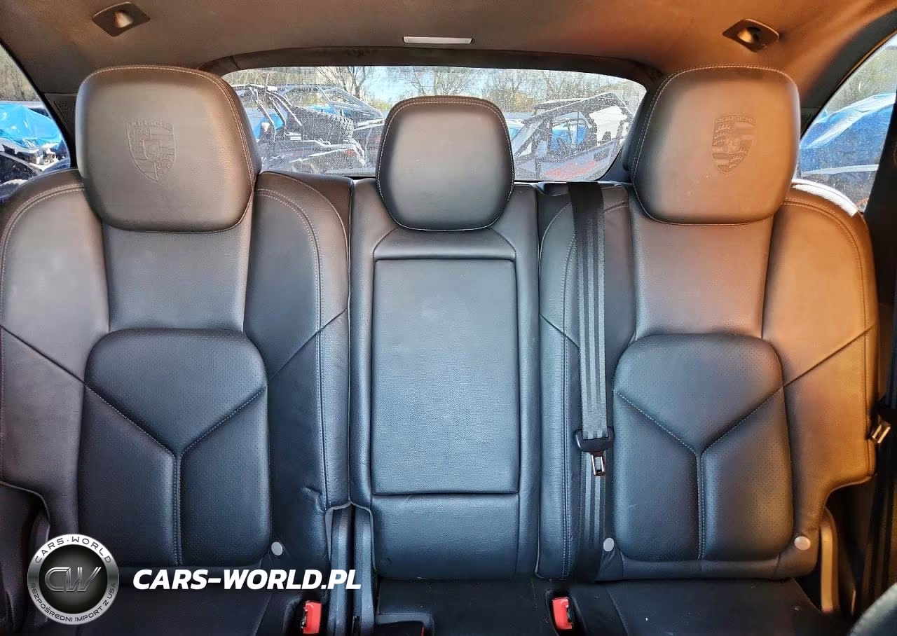 2014 Porsche Cayenne VIN:WP1AA2A28ELA94324 - 10