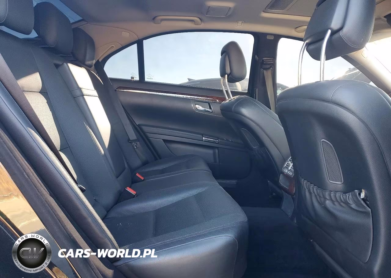 2010 Mercedes-Benz S 400 VIN:WDDNG9FB2AA313292 - 10