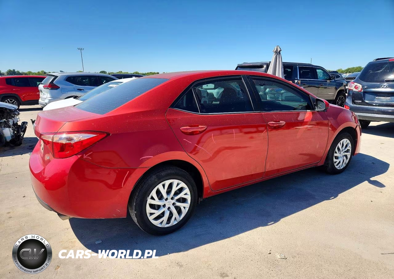 2019 Toyota Corolla Le VIN:5YFBURHEXKP896754 - 3