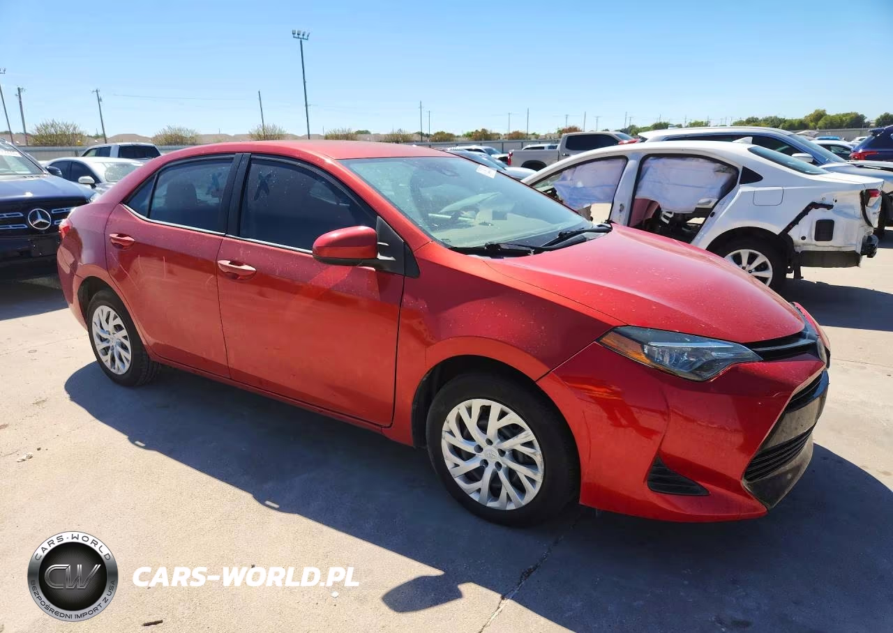 2019 Toyota Corolla Le VIN:5YFBURHEXKP896754 - 4