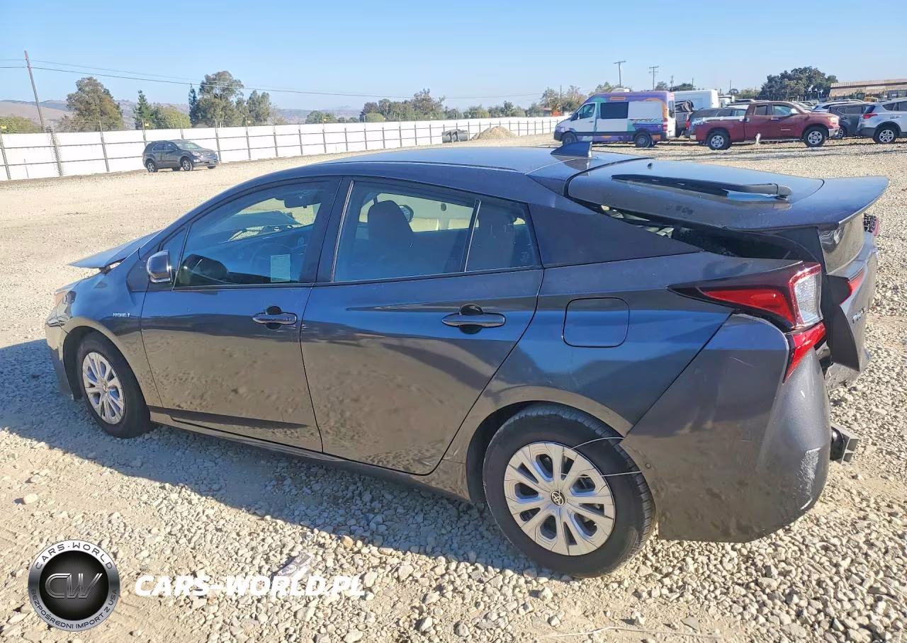 2022 Toyota Prius Le VIN:JTDKAMFU2N3153198 - 2