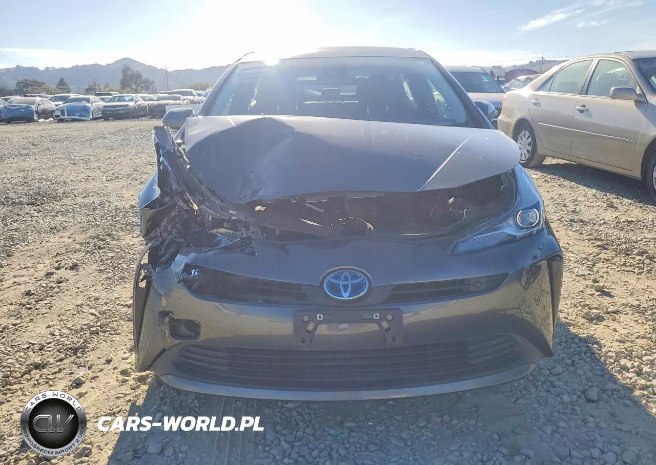 2022 Toyota Prius Le VIN:JTDKAMFU2N3153198 - 5