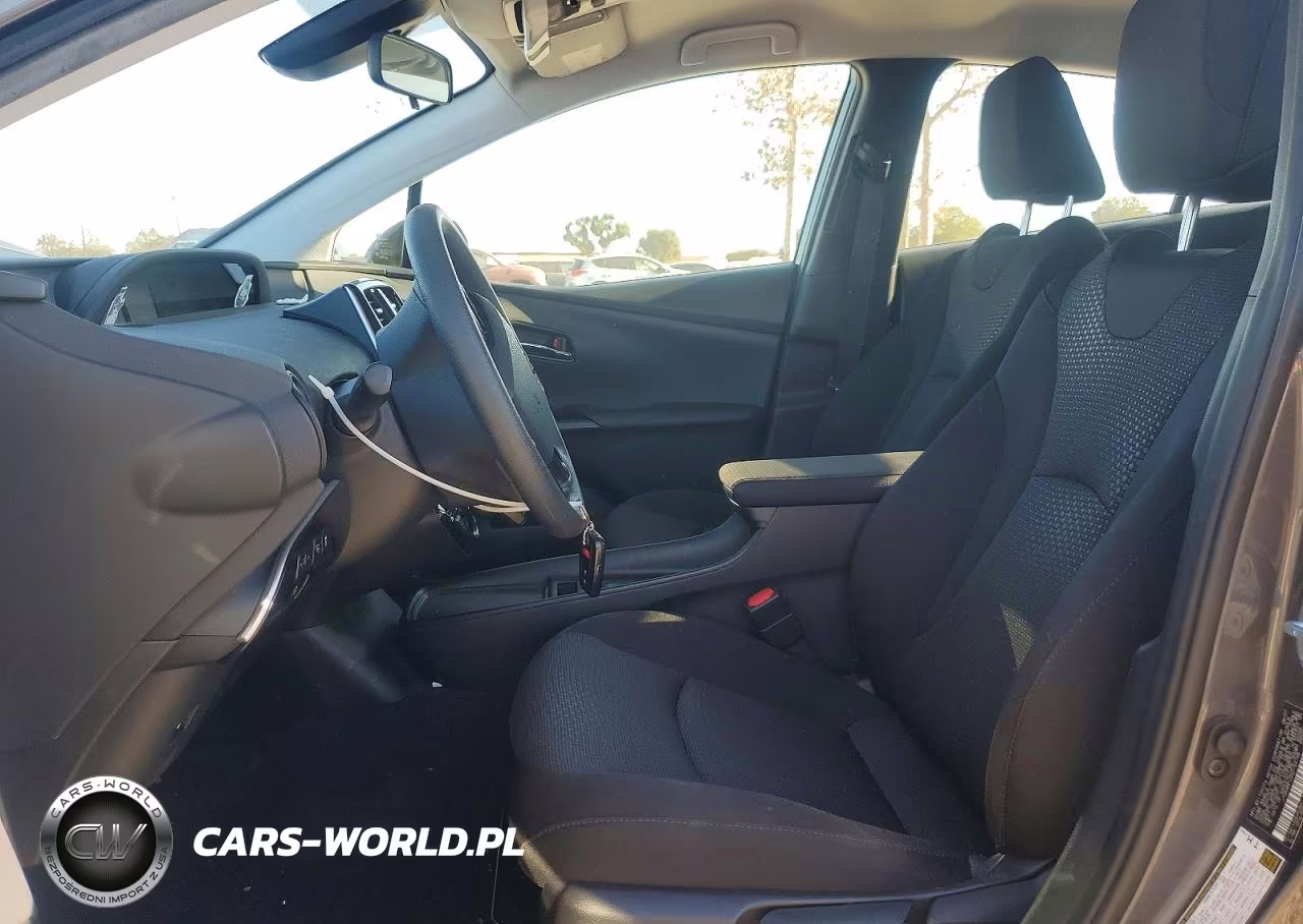 2022 Toyota Prius Le VIN:JTDKAMFU2N3153198 - 7