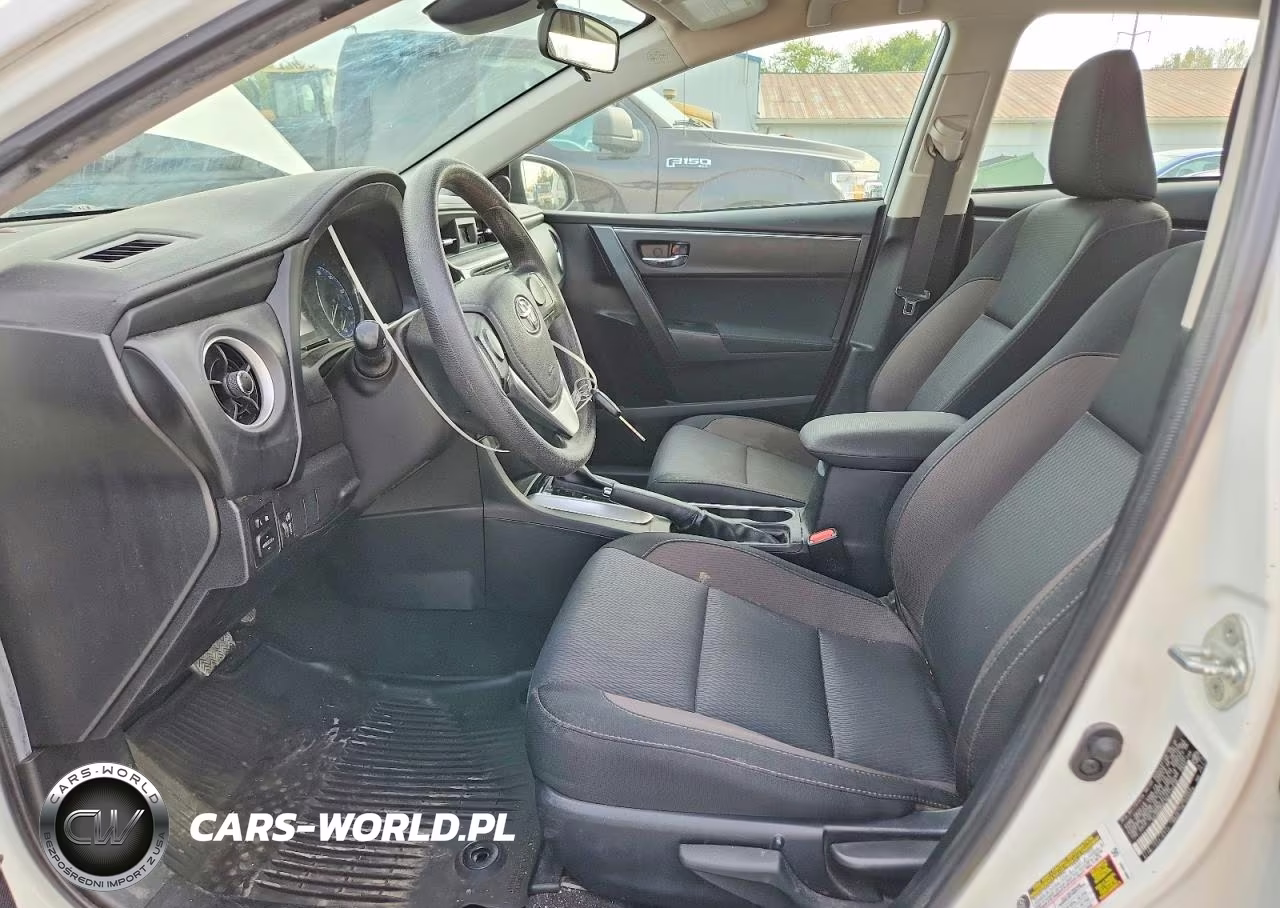 2019 Toyota Corolla Le VIN:2T1BURHE1KC170636 - 7