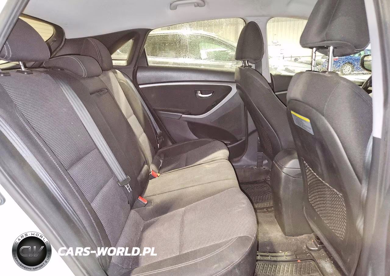 2017 Hyundai Elantra Gt Base VIN:KMHD35LH4HU350108 - 10