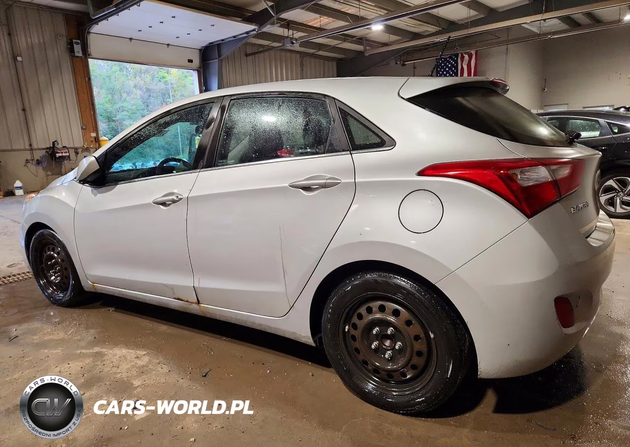 2017 Hyundai Elantra Gt Base VIN:KMHD35LH4HU350108 - 2