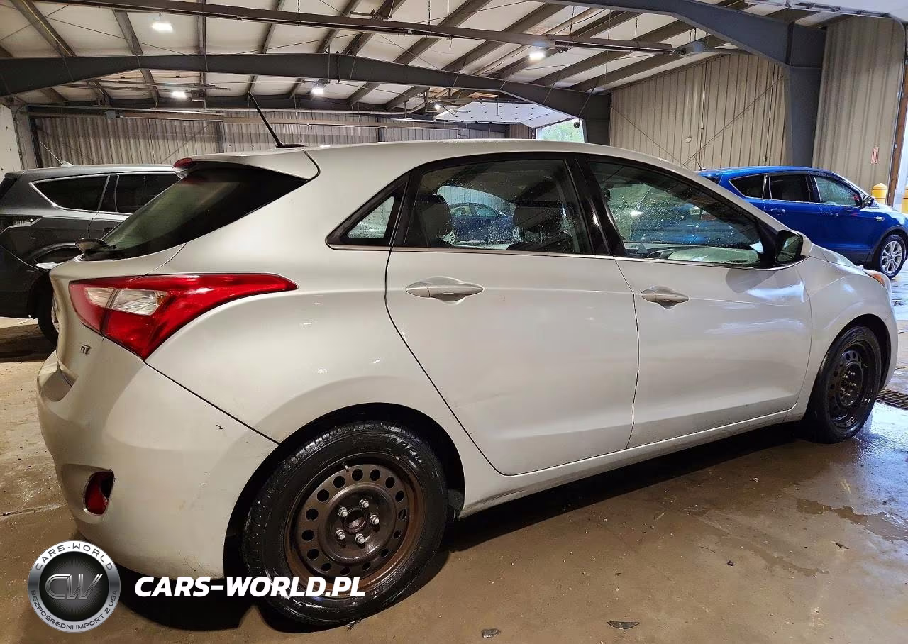 2017 Hyundai Elantra Gt Base VIN:KMHD35LH4HU350108 - 3
