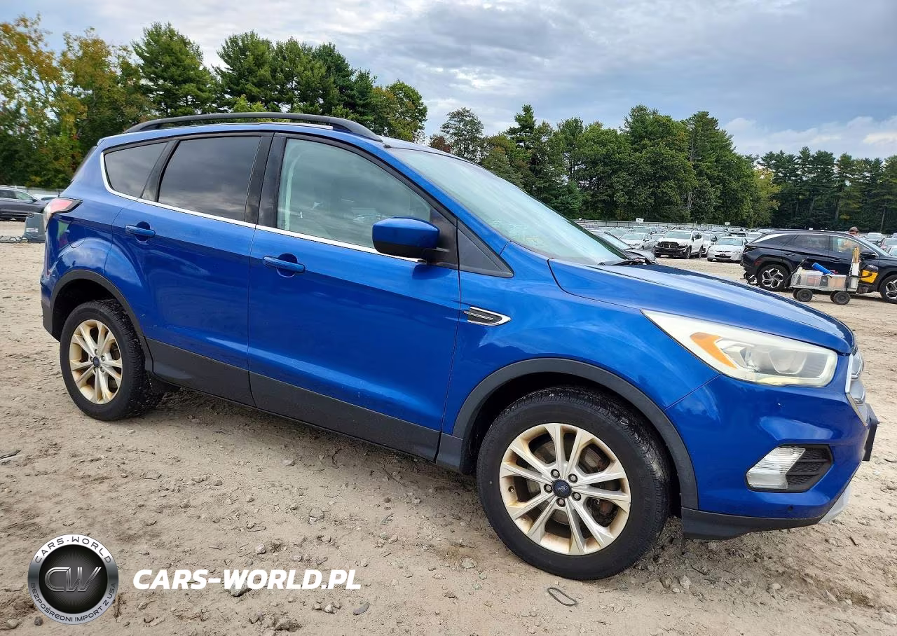 2017 Ford Escape Se VIN:1FMCU9G90HUC98267 - 4