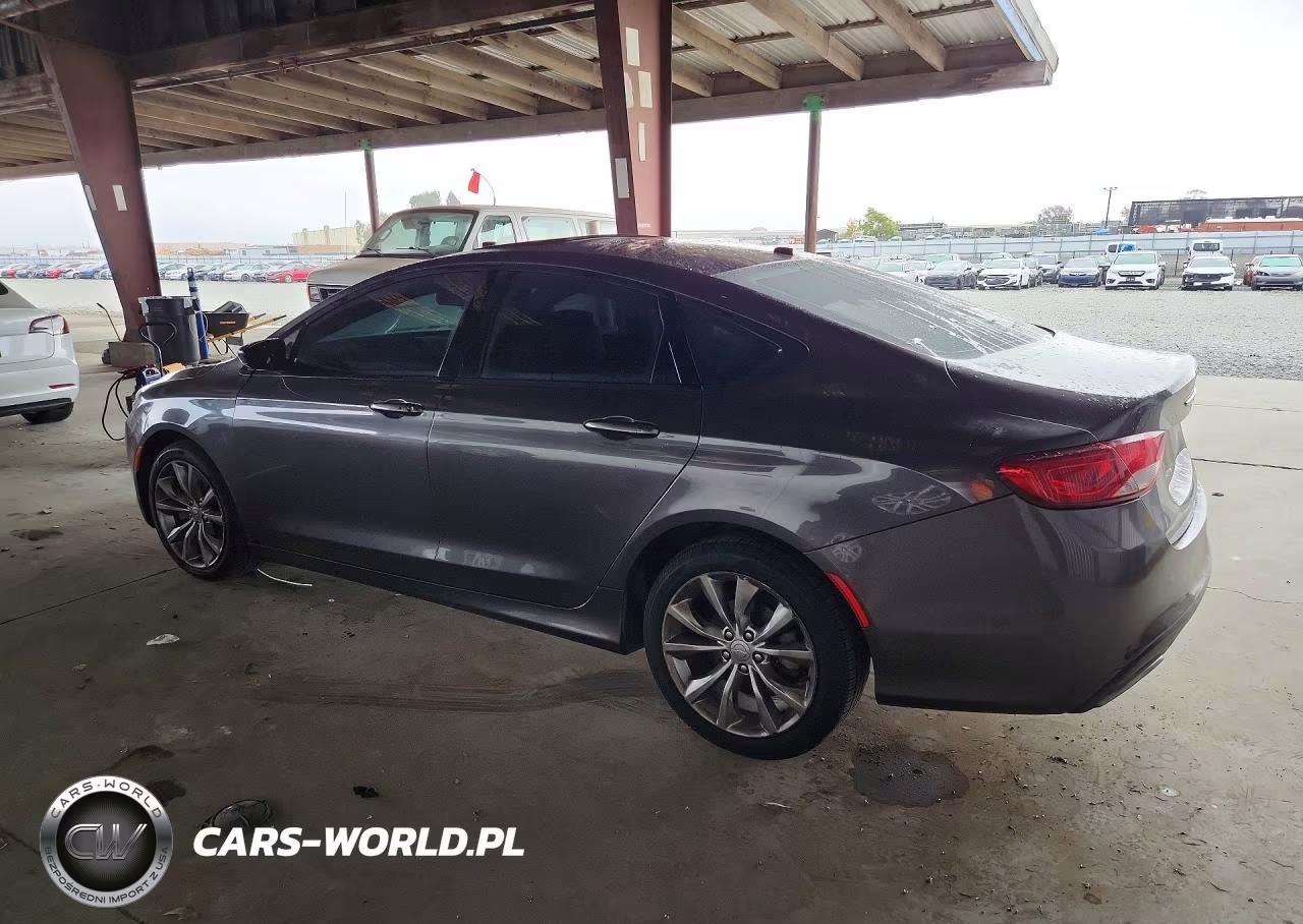 2015 Chrysler 200 S VIN:1C3CCCBB2FN692850 - 2