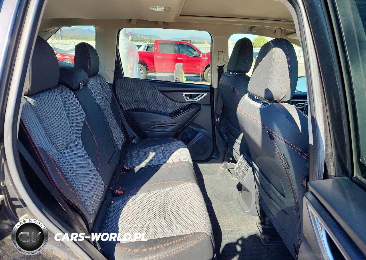 2019 Subaru Forester Sport VIN:JF2SKAPC7KH480228 - 11