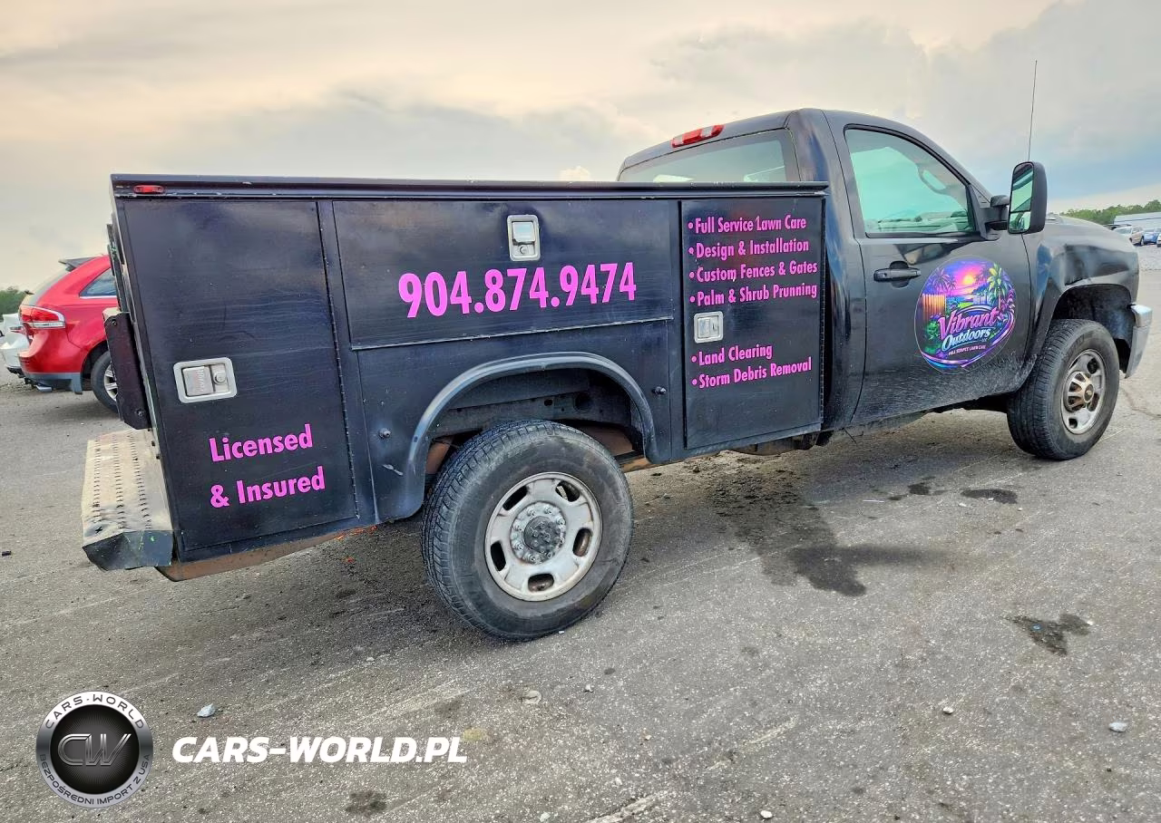 2013 Chevrolet Silverado C2500 Heavy Duty VIN:1GB0CVCG9DF110856 - 3