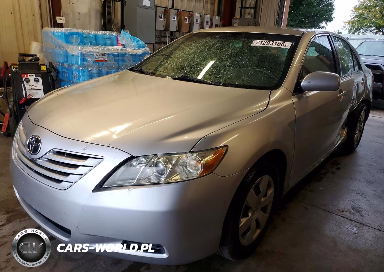 2009 Toyota Camry Le – zdjęcie 1 z 12