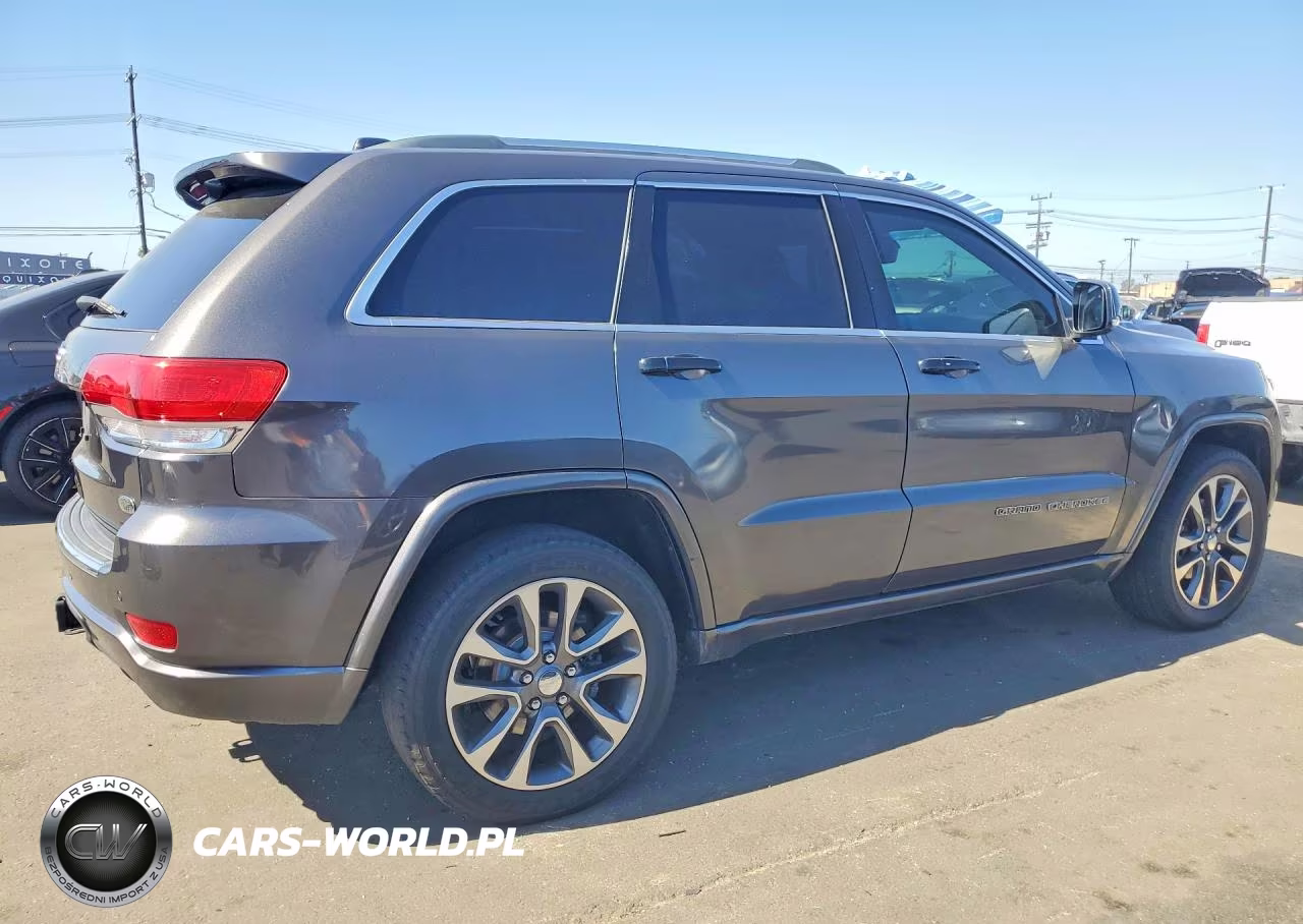 2017 Jeep Grand Cherokee Overland VIN:1C4RJFCG4HC920076 - 3