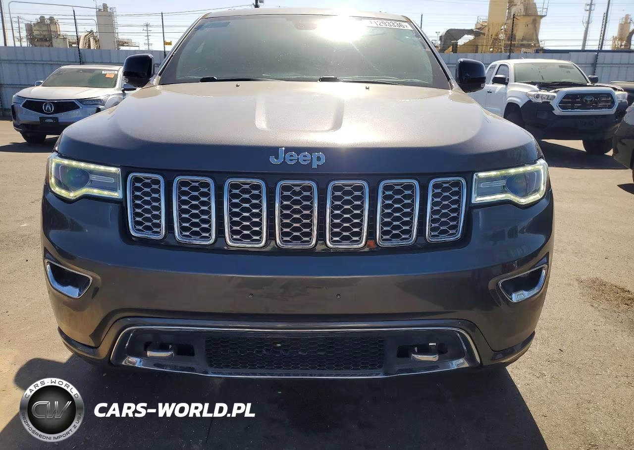 2017 Jeep Grand Cherokee Overland VIN:1C4RJFCG4HC920076 - 5