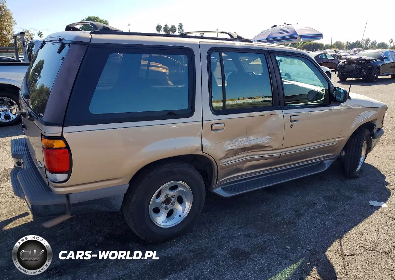 1996 Ford Explorer VIN:1FMDU32X1TZA88019 - 3