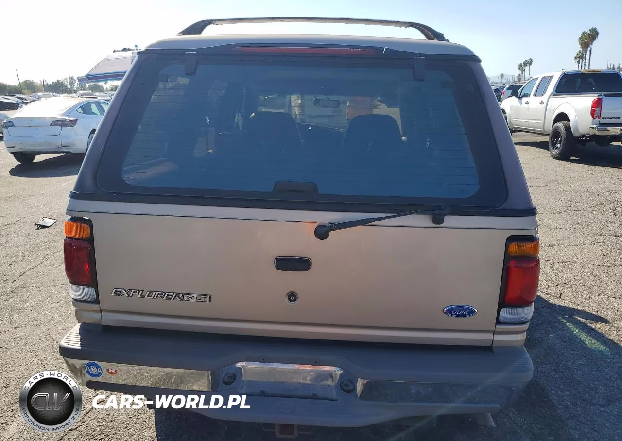 1996 Ford Explorer VIN:1FMDU32X1TZA88019 - 6