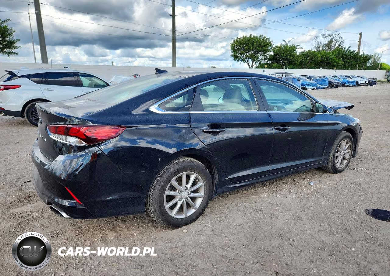 2018 Hyundai Sonata Se VIN:5NPE24AF2JH699226 - 3