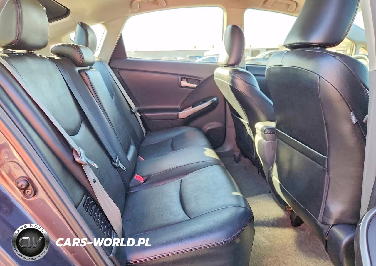 2011 Toyota Prius Two VIN:JTDKN3DU3B5325692 - 10