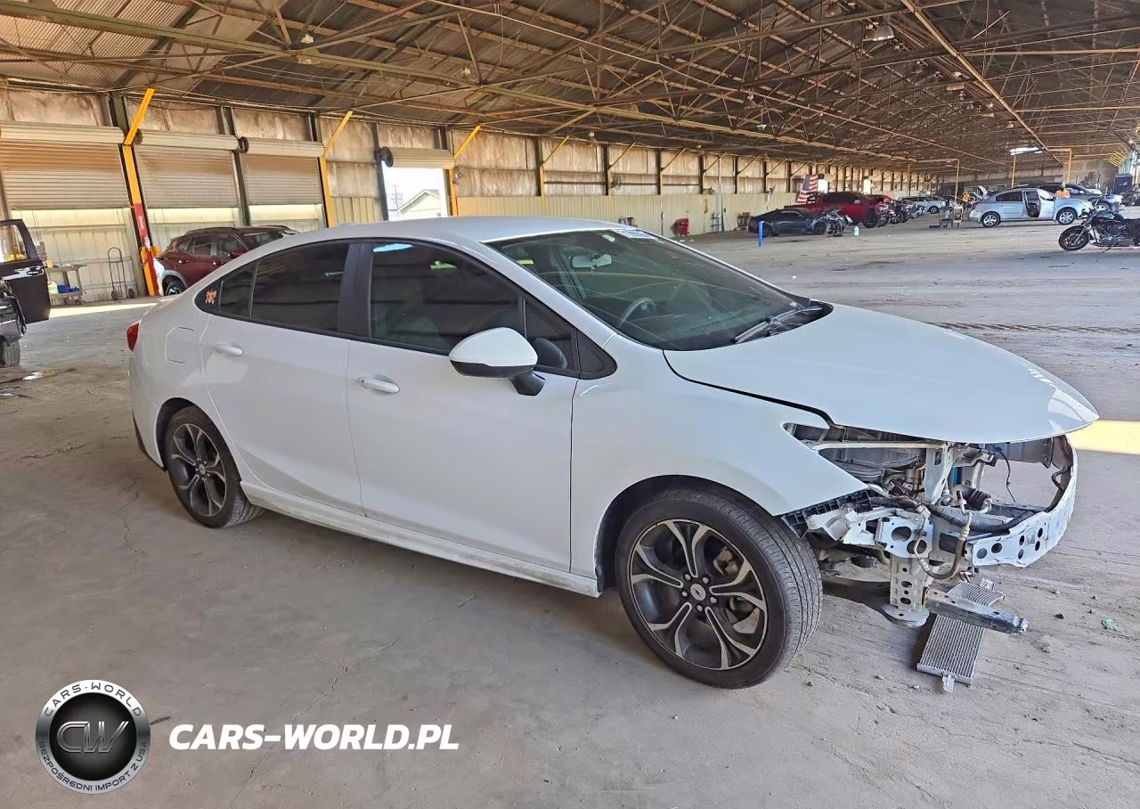 2019 Chevrolet Cruze Lt VIN:1G1BE5SM2K7138472 - 4