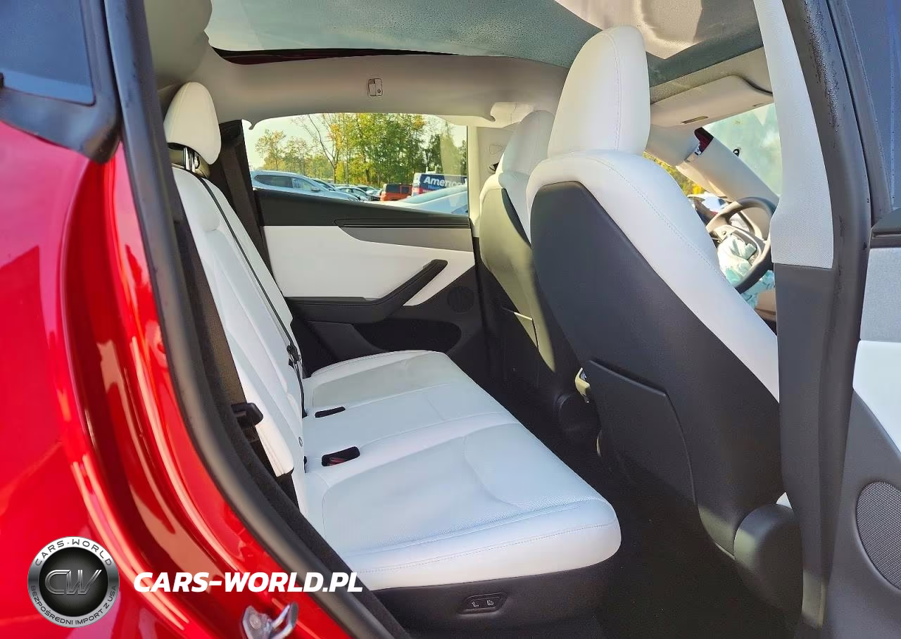 2026 Tesla Model Y VIN:7SAYGDEE1TF531601 - 10