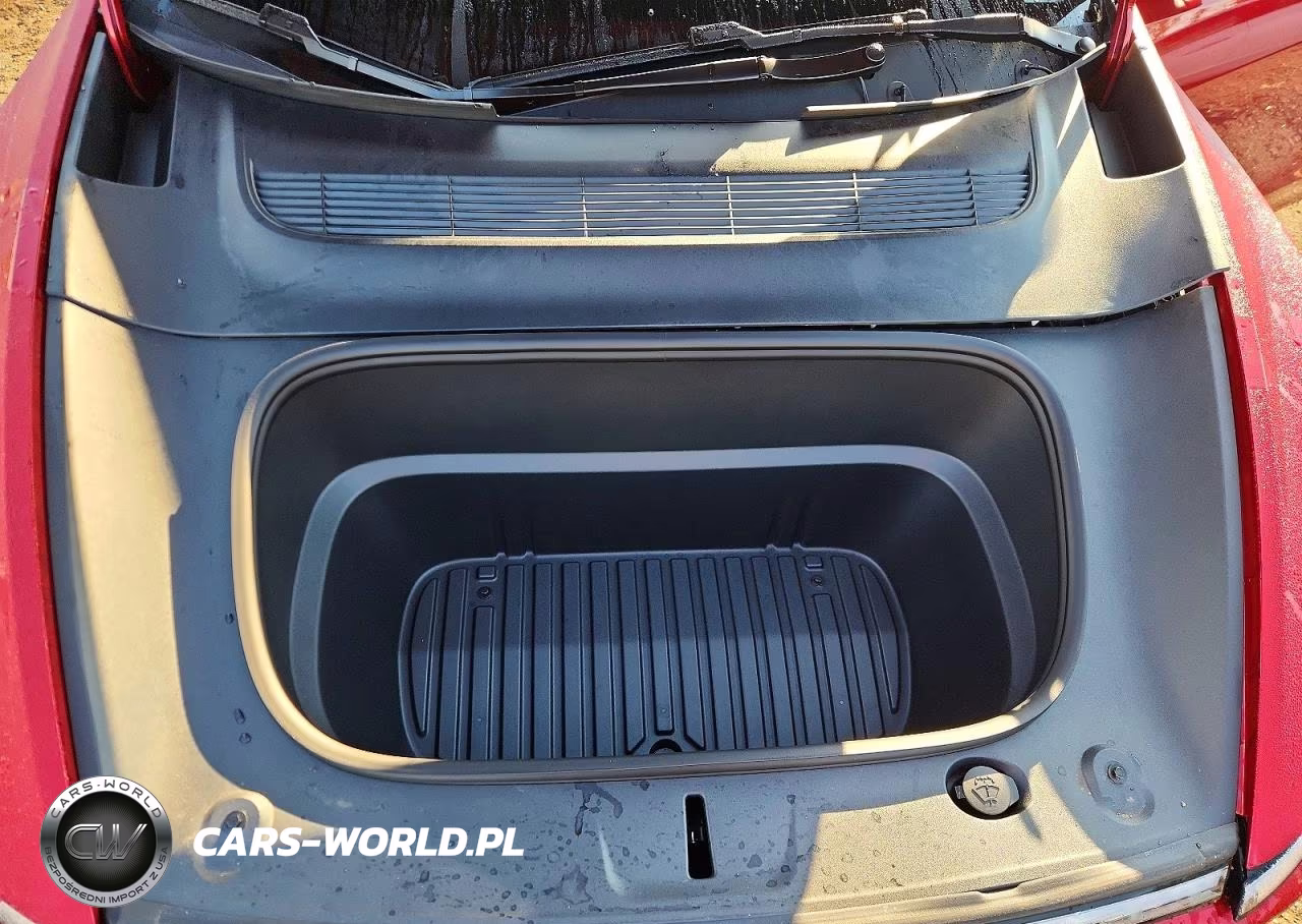 2026 Tesla Model Y VIN:7SAYGDEE1TF531601 - 11