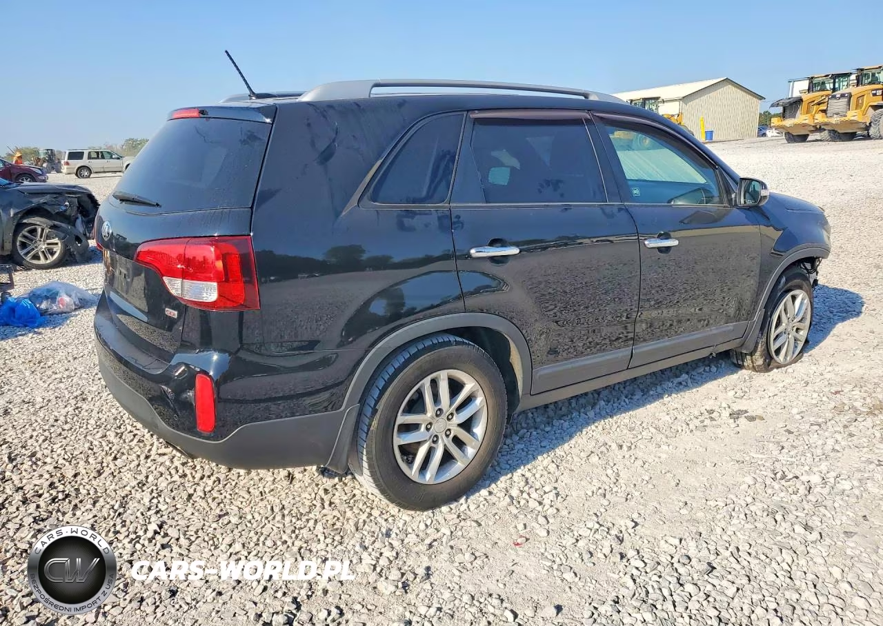 2014 Kia Sorento Lx VIN:5XYKT4A63EG548635 - 3