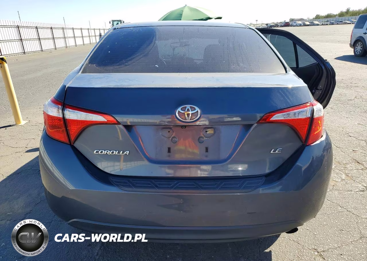 2015 Toyota Corolla Le VIN:5YFBURHE8FP215237 - 6