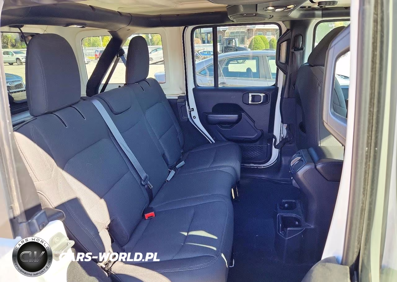 2019 Jeep Wrangler Unlimited Sport VIN:1C4HJXDGXKW679873 - 11